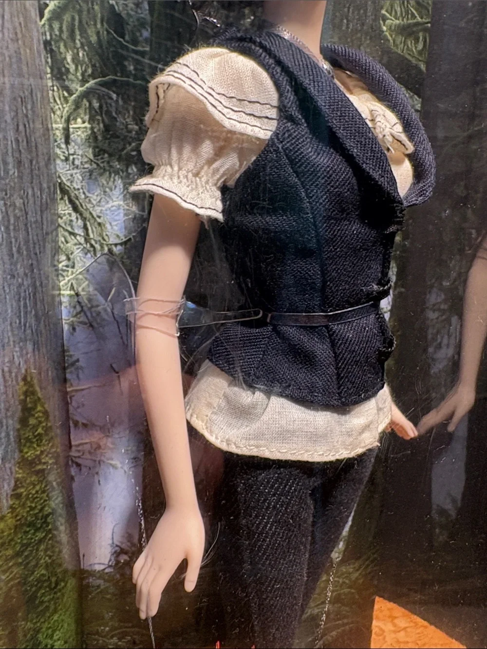 Barbie Twilight Saga Eclipse Alice Cullen Doll NRFB (Box Wear - See Pics)